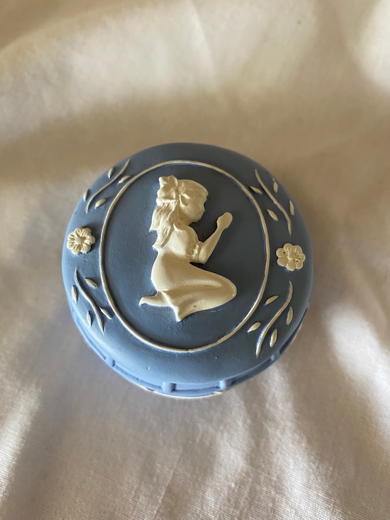 Wedgwood Style Jasperware Blue Trinket Box with Gi