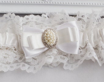 Wedding Garter  Ivory Wedding Lace Bride Garters Crystal Garter Toss Garter Ivory lace Garter White lace Garter Single Garters