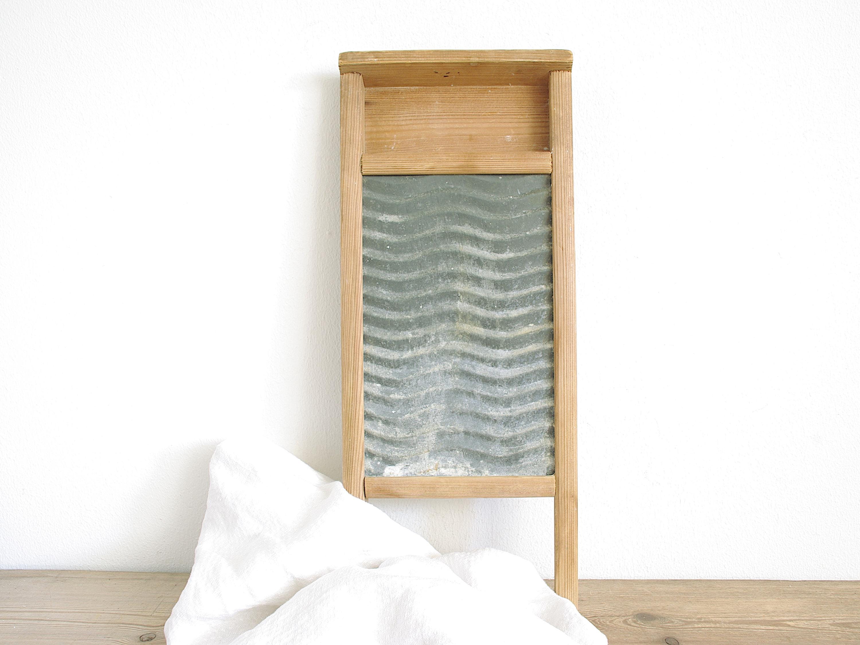Vintage Small Washboard in Wood and Metal, Laundry Room Decor