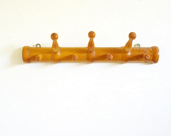 Vintage coat rack with 7 hooks, wooden retro simple, Entryway decor, stylish farmhouse boot room, clothing rack, bedroom wall hooks