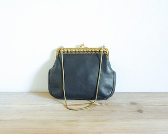 Vintage black evening bag with gold kiss lock, purse party clutch, small 50s handbag, old faux leather accessory, cocktail dress bag