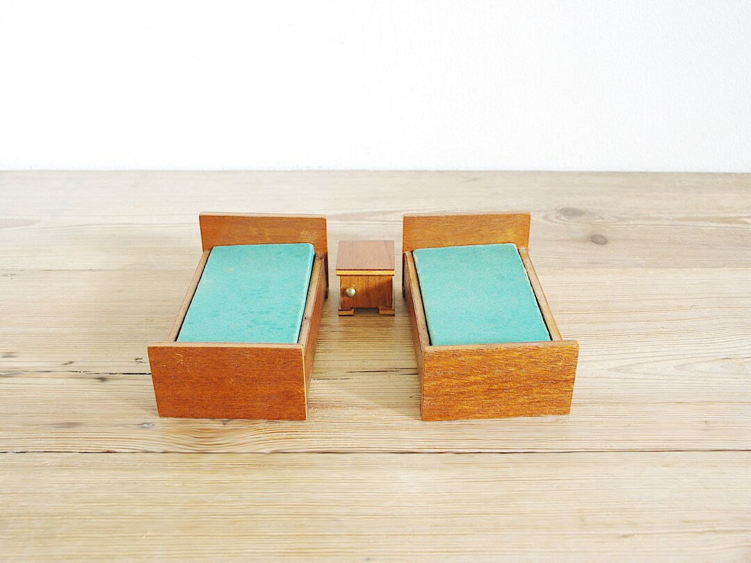 Ensemble Table Et 4 Chaises Vintage Rouge – échelle 1/12, Bois, Salle à Manger Victorienne – Accessoire Maison De Poupée, Décoration Mini