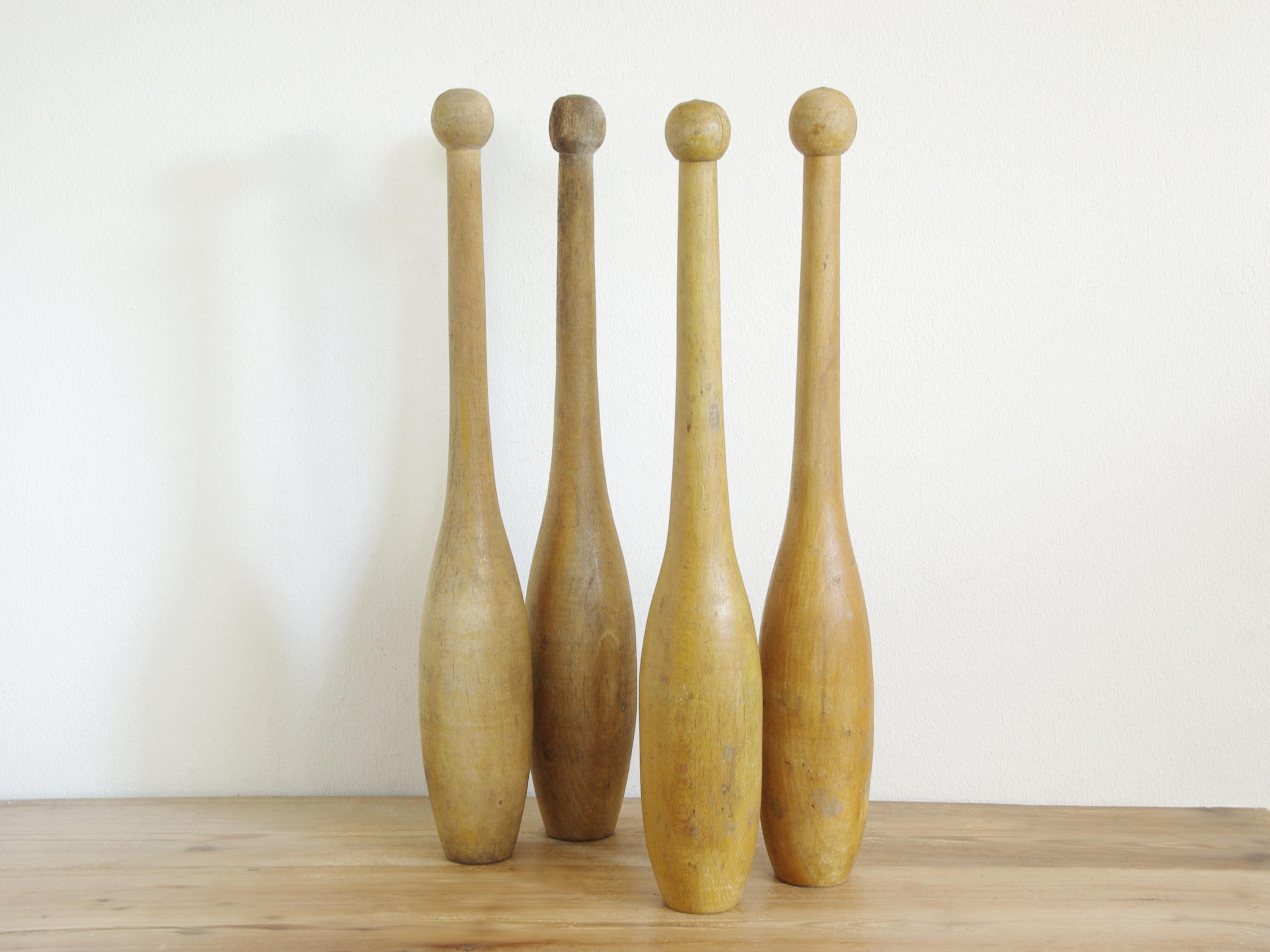 ヴィンテージ インディアンクラブ 木製オブジェ インドクラブ 体操 2本セット Indian clubs - Etsy 日本