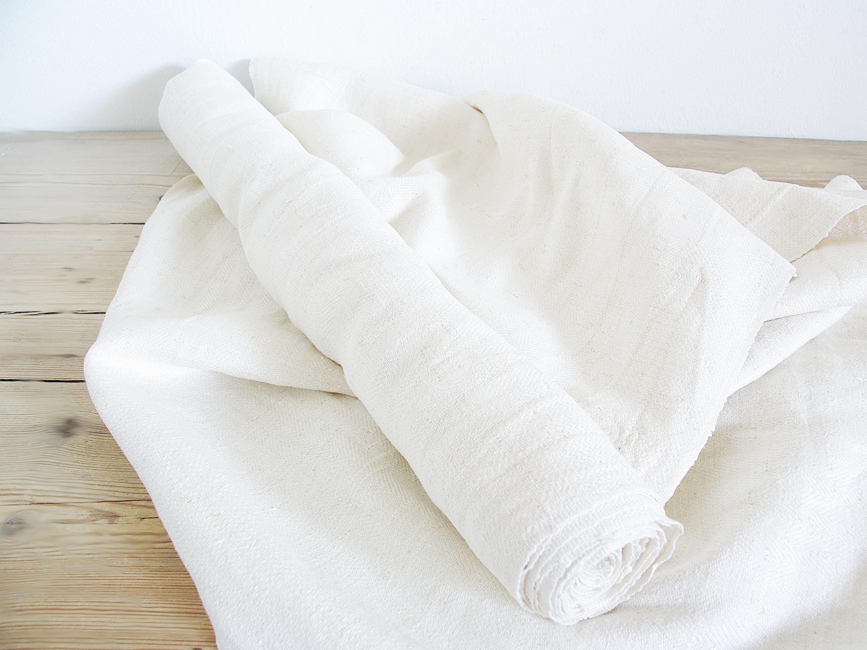 From Sweden＊Vintage linen Cloth・* Scandinavian Vintage Linen Fabric Sheet or Tablecloth