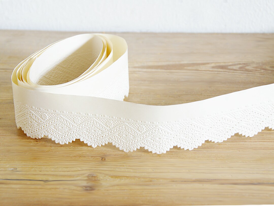 Vintage Shelf Edging Trim Paper Cream Color, Kitchen Pantry, New Old Stock NOS, Swedish Paper