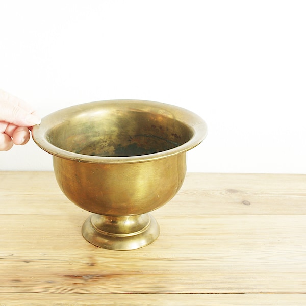 Vintage brass planter or footed bowl, old simple metal centerpiece, fruit bow, Scandinavian Nordic, Patio Home decor,
