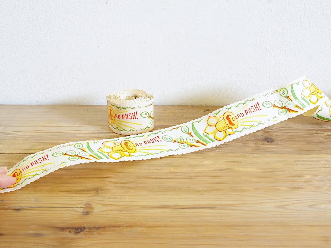 Vintage Shelf Edging Trim Paper Roll Easter, Kitchen Pantry Decor, New Old Stock NOS, Swedish