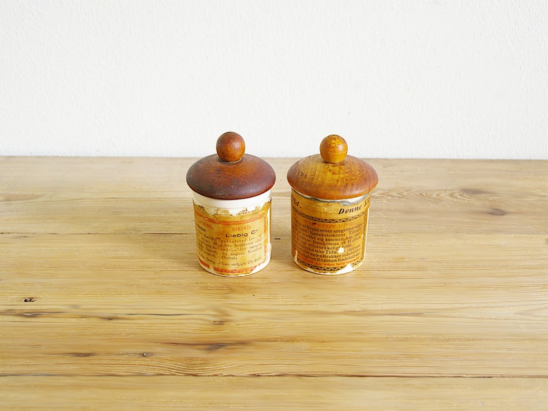 Antique rare Liebig meat extract jars with lid, collectible faience porcelain pots extractum carnis, Justus Liebig Libox Antwerp London image 2