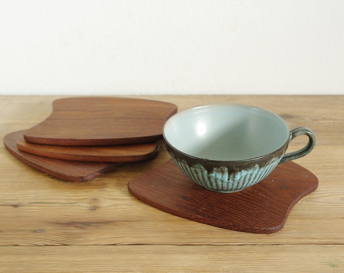 Vintage set of 4 teak serving boards, minimalist wooden coasters, mid century modern, Danish Scandinavian design