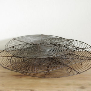 Vintage baking cooling rack, old circular fil de fer wire cake stand, kitchen wall display decor, message memo board, gift for cook baker