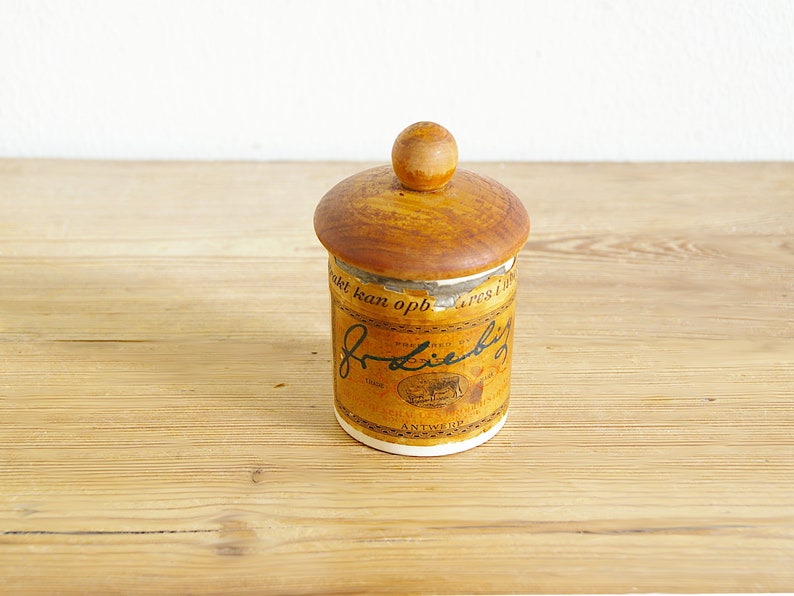Antique rare Liebig meat extract jars with lid, collectible faience porcelain pots extractum carnis, Justus Liebig Libox Antwerp London Lighter