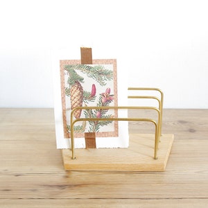 Porta cartas de roble vintage, estante para cartas de madera, organizador de escritorio moderno de mediados de siglo, decoración de oficina en el hogar, soporte para teléfono, regalo de cueva de hombre de la década de 1960