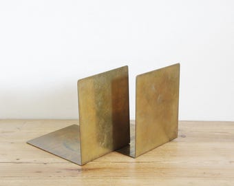 ヴィンテージ真鍮製ブックエンド2個セット、本好きへのギフト、MCM 60年代オフィス装飾、ライブラリー棚ホルダー、デスクオーガナイザー、クラシックミニマリストインテリア