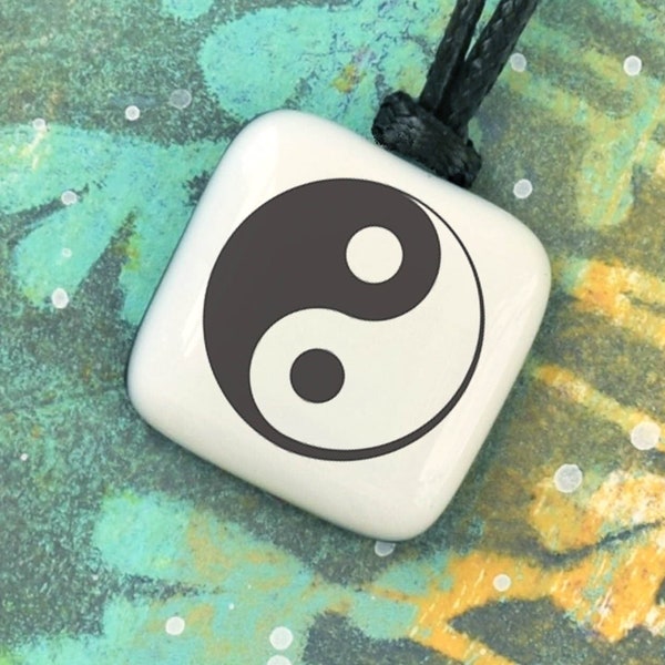 Yin yang. Yin yang necklace. Yin yang gift for men, women. Yoga jewellery. Yin and Yang symbol. Perfect balance, harmony. Taichi.