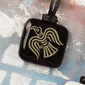 Hugin and Munin. Ravens of Odin. Symbol of thought and memory. Necklace Nordic mythology. Wisdom. Nordic Raven. Odin Raven Necklace.