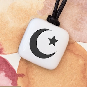 Mond und Stern. Mondsichel und Stern. Der Islam. Islamische Symbole. Symbol des Islam. Islamische Geschenke. Ramadan-Geschenke.