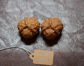 Matched Three-Faced Yunnan Iron Wenwan Walnut Hand Rubbing Pair XIII (33x30mm)