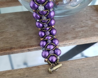 Purple Beadwoven Bracelet with Ameythist