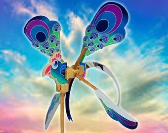 Little Whirligigs -Peacock with Foil Streamers