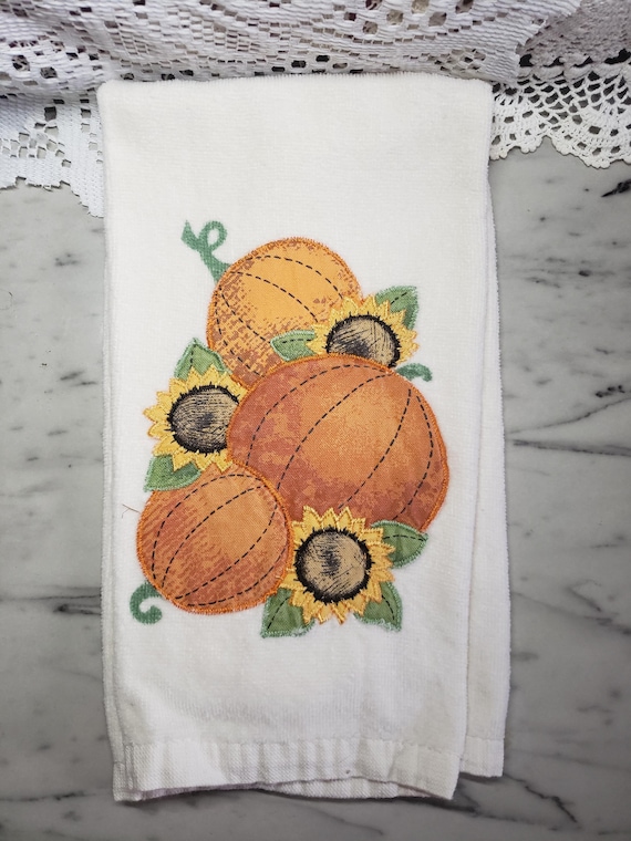 Vintage Fall Hand Towel: Pumpkins & Sunflowers Bathroom Decor