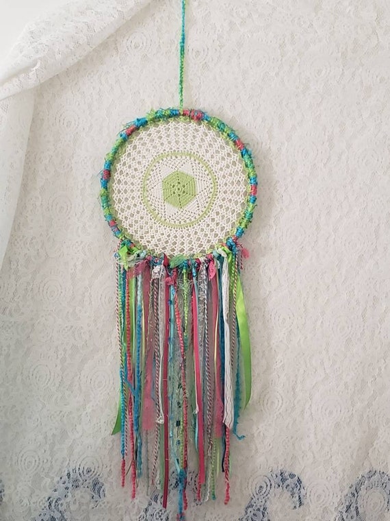 Doiley Dream Catcher: Boho Chic Aromatherapy Wall Hanging