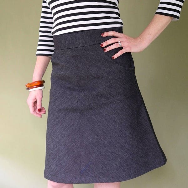 XS Only Denim Skirt. A line Skirt. Dark Denim Skirt. Pencil Skirt. Slant Pocket Skirt. Straight Skirt Nautical Style. Rockabilly Style.