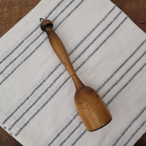 Vintage Wood Masher - Farmhouse Kitchen - Antique Primitive Wood Kitchen Utensil - Farmhouse Cottage Kitchen Decor
