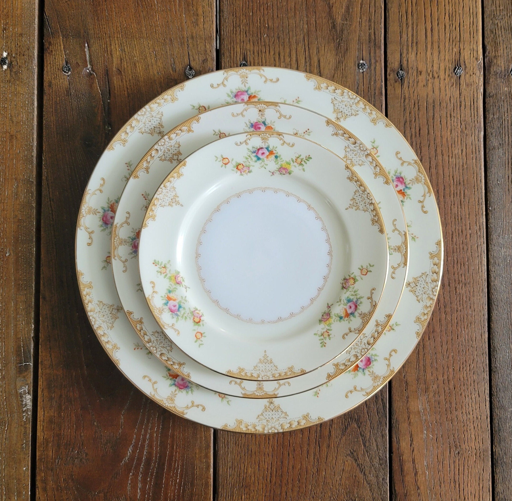 Vintage Meito China Dinner Salad Dessert Plates Japan Hand Painted