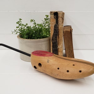 Vintage Redhead Wood Shoe Stretcher - Farmhouse Decor - Primitive Shoe Stretcher