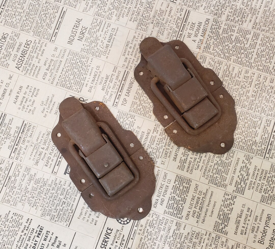 Vintage Pair of Rusty Metal Trunk Latches Cabinet Latch - Etsy