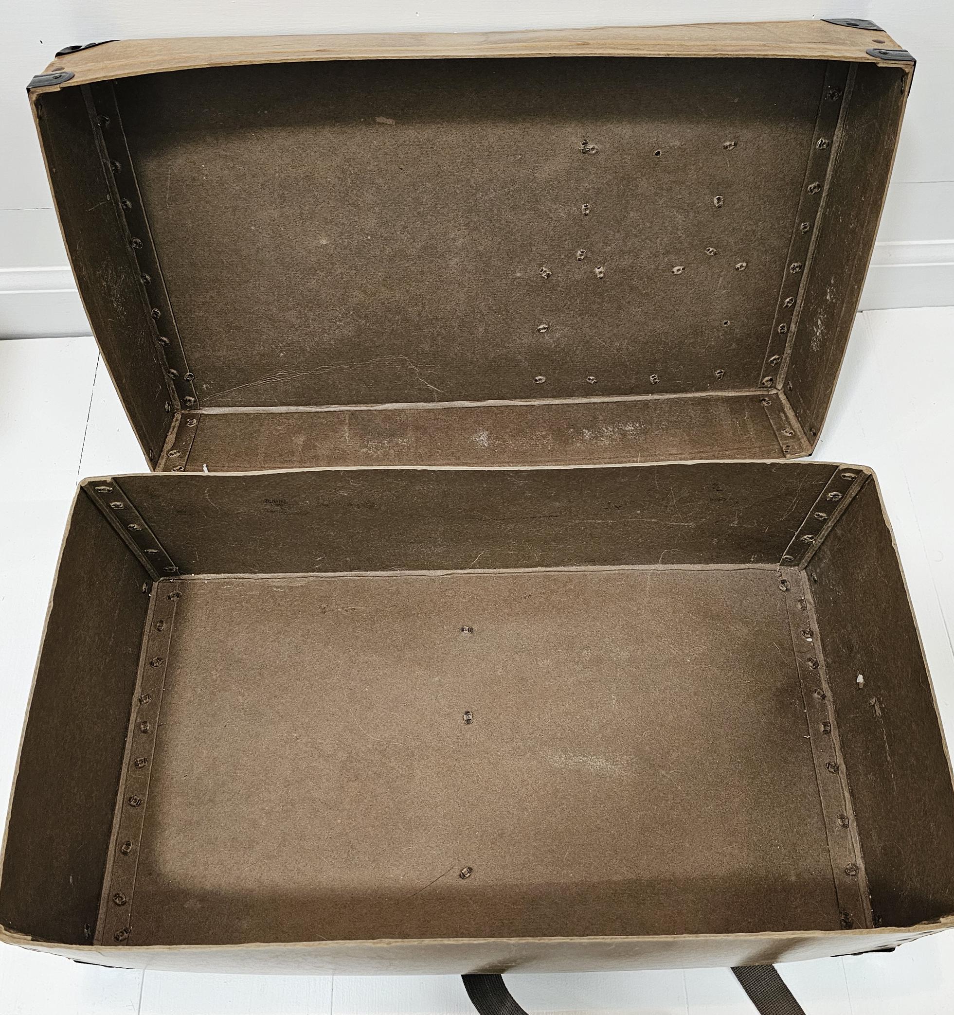 1950 年代のヴィンテージ ランドリー郵送用スーツケース ボックス