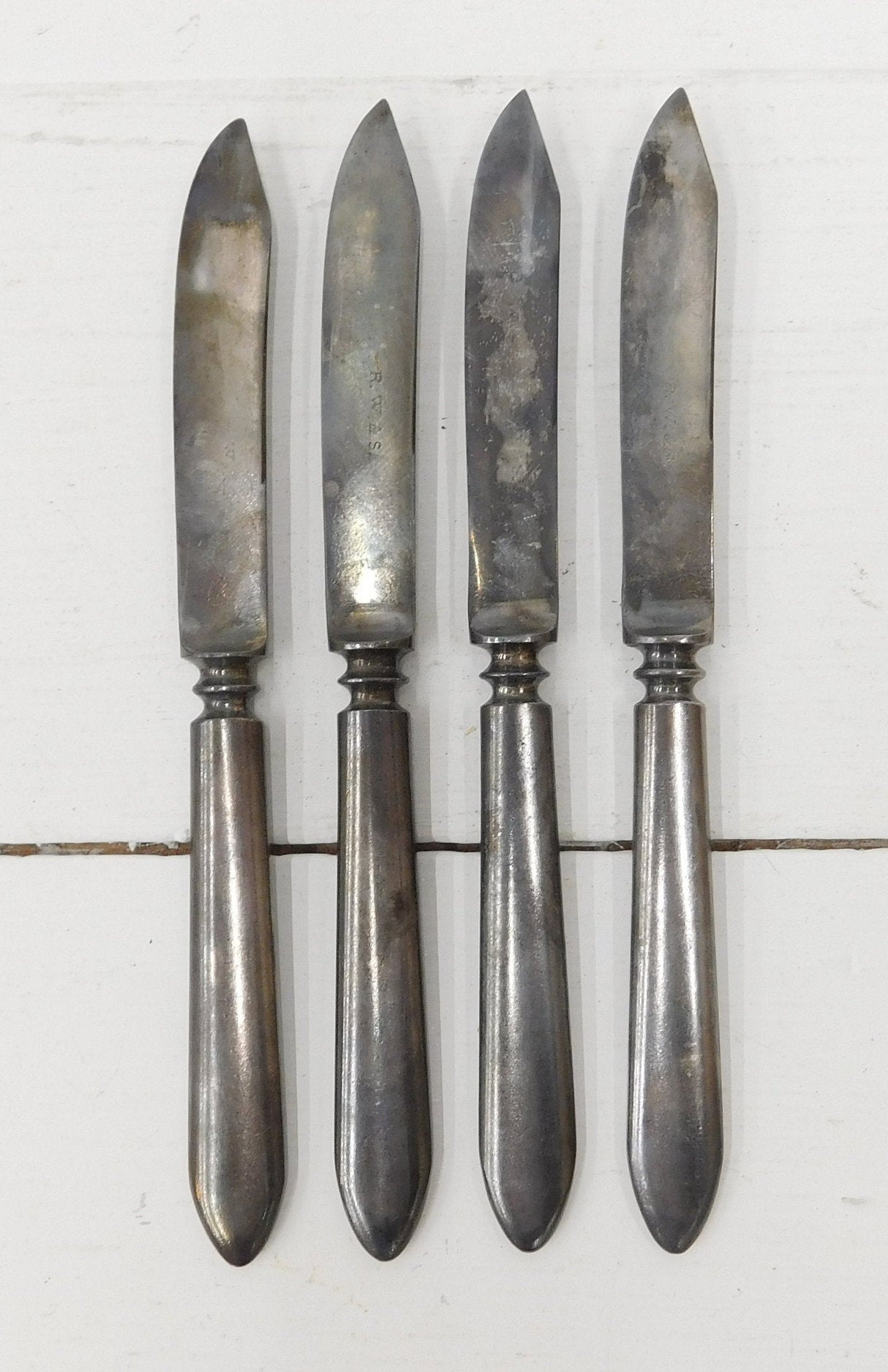 1835 R Wallace - hy9xb8r