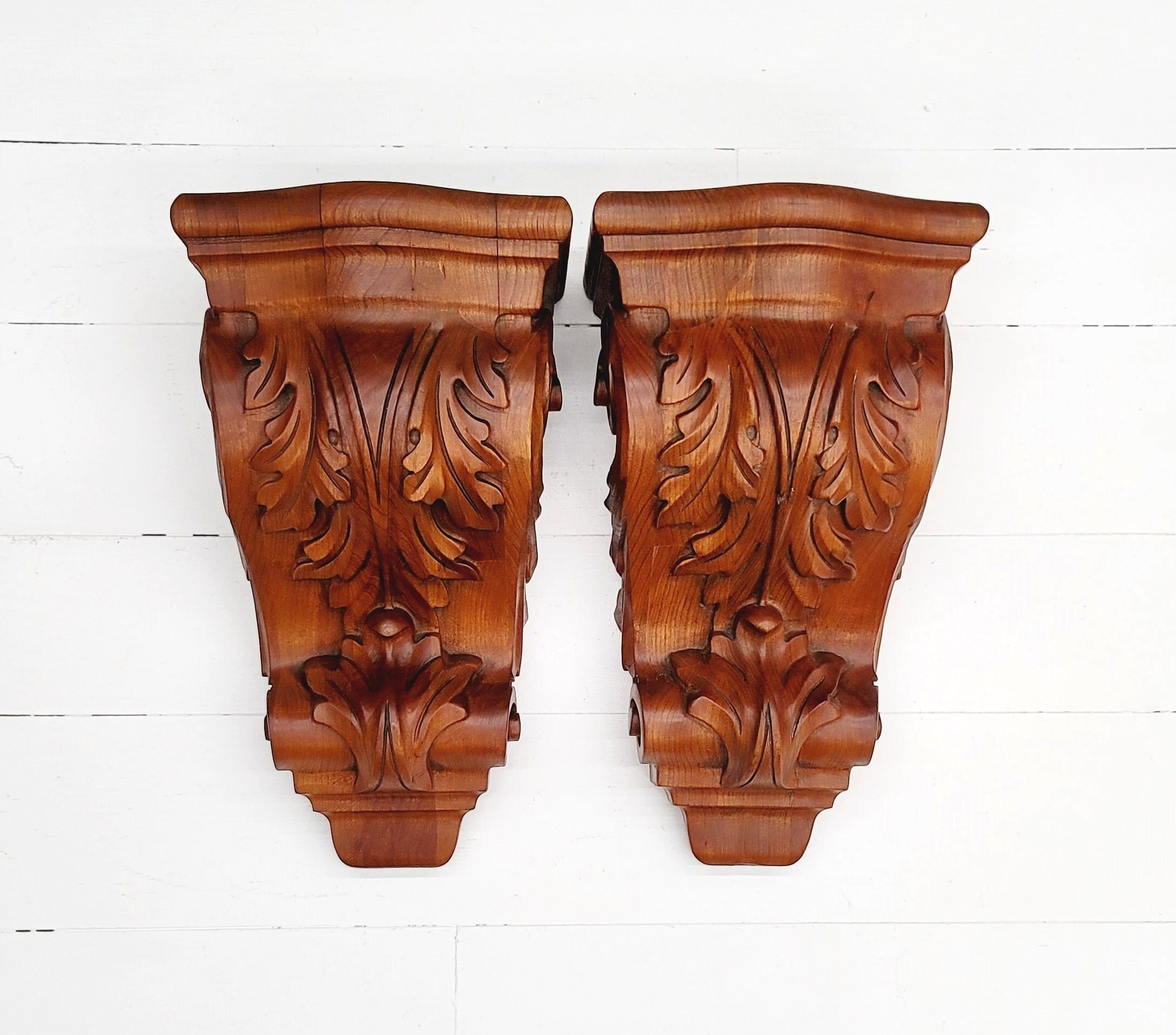 Vintage Carved Wood Corbel - Wood Shelf Bracket - Ornate Scroll Leaf Pattern Wood Corbels