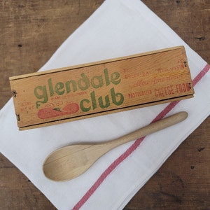 Vintage Glendale Club Wood Cheese Box - Farmhouse Kitchen - Wood Advertising Box