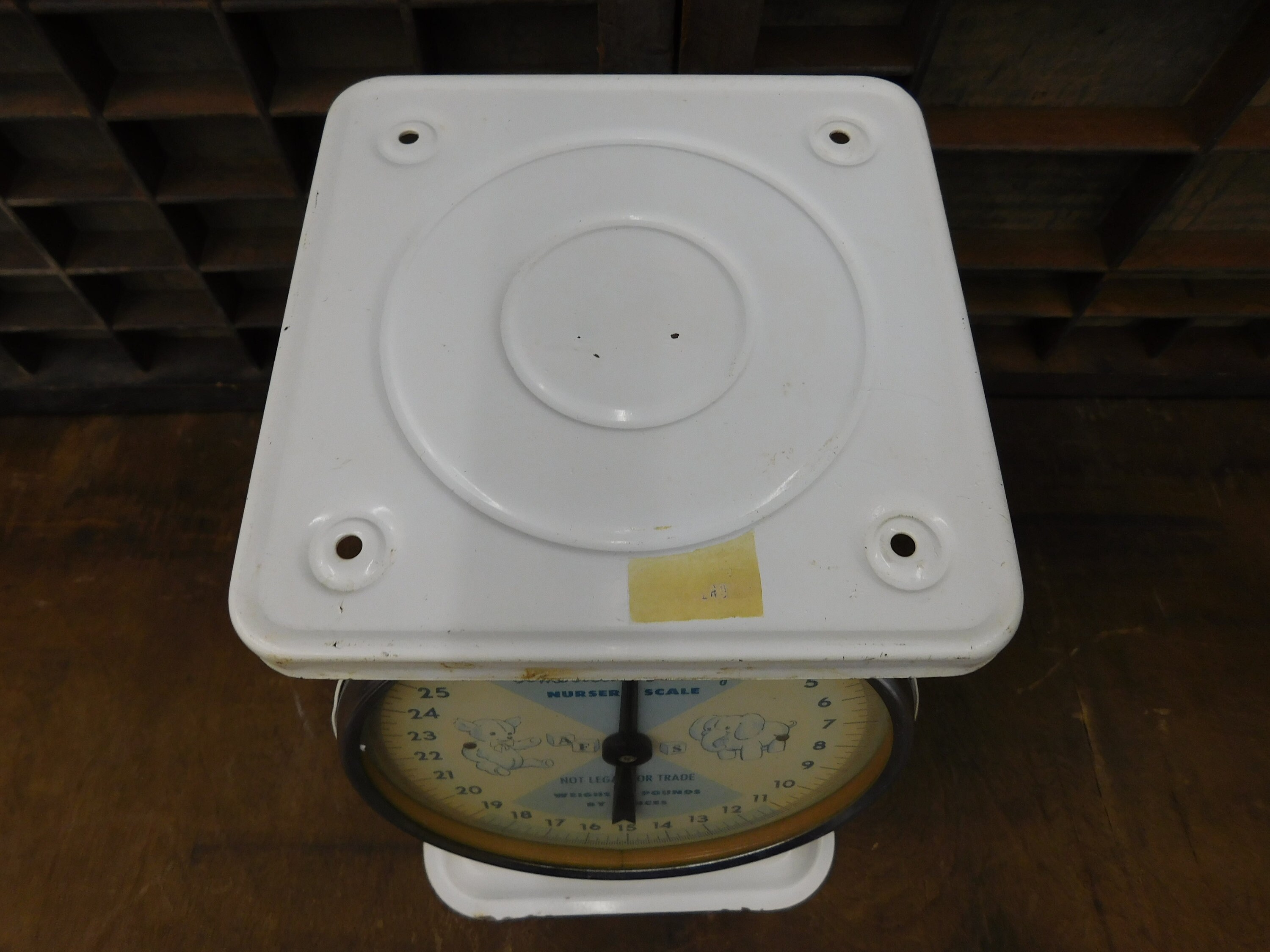 Vintage American Family Nursery Scale - Farmhouse Scale - Nursery