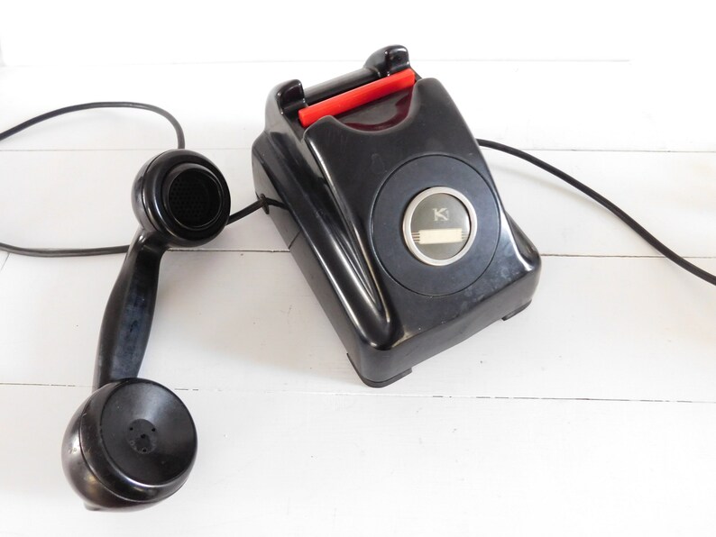 Movie Prop Vintage Kellogg 1000 Series Red Bar Black Desktop Phone Office Decor Retro Phone Courtesy Phone
