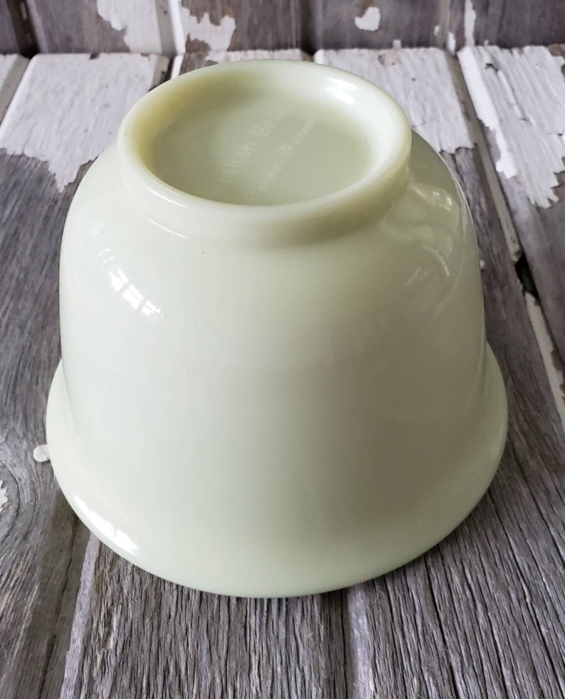Farmhouse Vintage Hamilton Beach Custard Mixing Bowl Cottage Custard Mixing Bowl Farm Kitchen Hamilton Beach Mixer Yellow Mixing Bowl