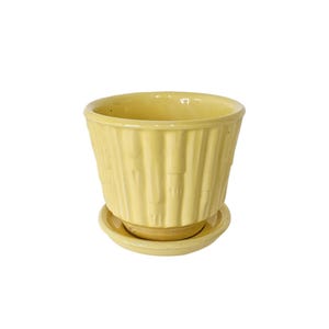 1970&#39;s Yellow McCoy Bamboo Planter/Flower Pot with Attached Saucer #0372