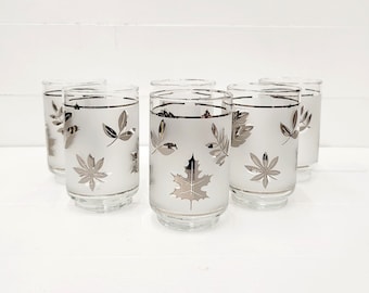 Vintage Set mit 6 Libbey Silver Leaf gefrosteten Trinkgläsern - Cocktailgläser - Feiertage Servieren - Barware - Wasserbecher