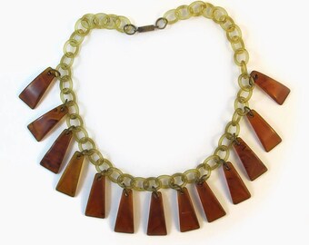 Collana vintage in bachelite - Pezzi color ambra e catena in celluloide ca. 1950