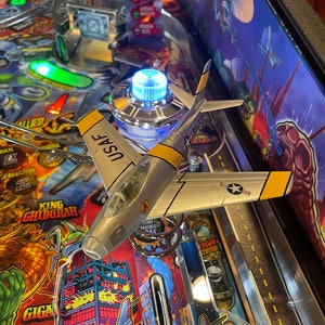 Stern Godzilla Pinball: F-86 Sabre Jet mod