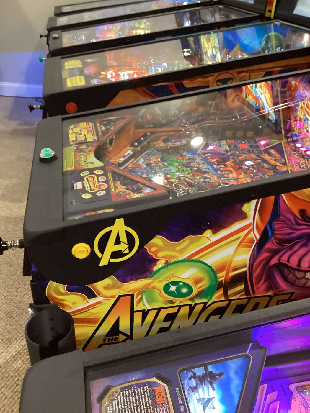Flipper Avengers IQ Pro | Stern Pinball