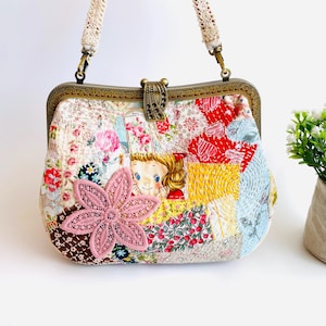 Patchwork Blumen Clutch Tasche, gesteppte Tasche, Schmetterling Schultertasche