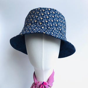 Summer hat for women, Blue reversible bucket hat, Yellow floral bucket hat, Flowers bucket hat, Sun reversible bucket hat, Gifts for mom