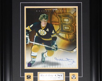 Bobby Orr Boston Bruins Signed 11x14 Hockey Memorabilia Collector Frame