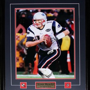 Tom Brady New England Patriots 16x20 Football Memorabilia Collector Frame