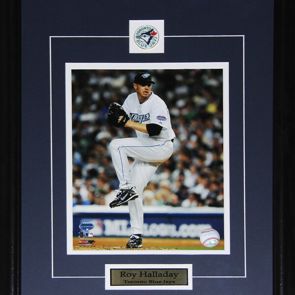 Roy Halladay Toronto Blue Jays Baseball Memorabilia Collector 8x10 Frame (Wind Up)