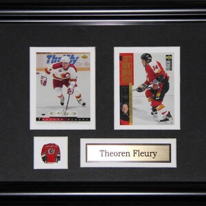 Cadre de collection pour 2 cartes souvenirs de hockey des Flames de Calgary de Theoren Fleury