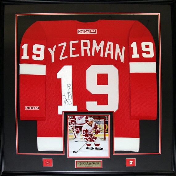 steve yzerman signed jersey