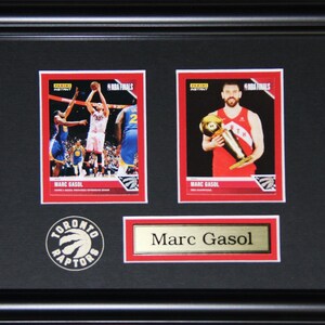Cadre de collection de 2 cartes souvenirs sportifs de basket-ball des Raptors de Toronto Marc Gasol